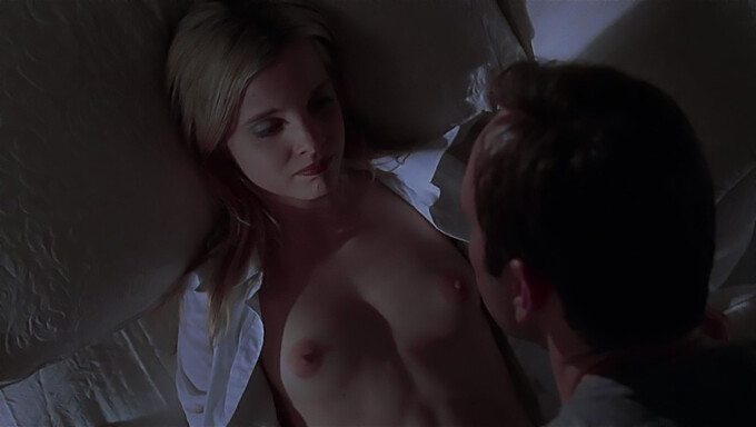 Mena Suvari In The 2005 American Beauty Film