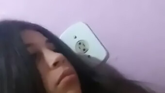 Adolescente Brasileira Se Apresenta No Periscope Em 60 Fps