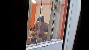 Orgasmo De Morena Se Transforma Em Sexo Voyeur Com Marido Traindo