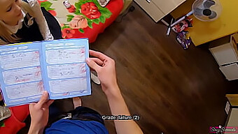 Colegiala Adolescente (18+) É Punida Por Notas Ruins Em Vídeo Pov Hd