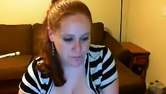 Big-Breasted Babe Shows Off Her Masturbation Skills