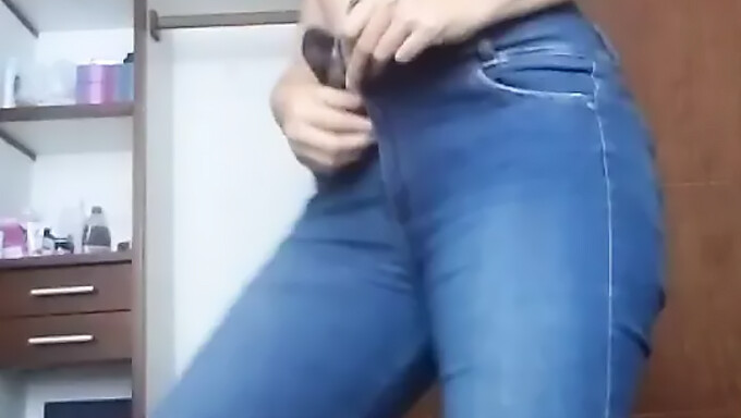 ¡amateur De 18 Años Recibe Su Primera Videollamada De Su Novio! ¡no Te Pierdas Esta Experiencia Única!