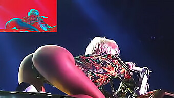 Grandes Tetas Naturais De Miley Cyrus Em Uma Cena Solo Quente