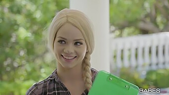 Elsa Jean Dan Mickey Mod Dalam Pertemuan Lesbian Yang Panas Di Babes.Com