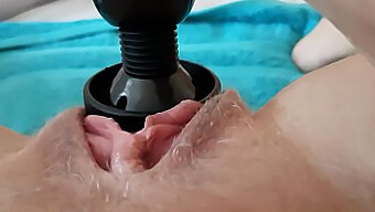 Schau Dir Die Spritzende Muschi Einer Milf In Diesem Amateurvideo An