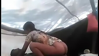 Adolescente Con Coño Apretado Prueba Por Primera Vez Una Gran Polla Negra En Video Hd