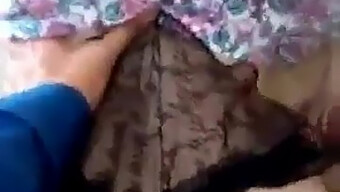 مراهقة (18+) تستمتع بالجنس الشرجي