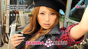 หน้าอกใหญ่ของ Sakura Kiryu โชว์เต็มที่ในวิดีโอเย็ดขน