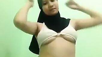 Watch An Indonesian Girl Strip And Masturbate For You